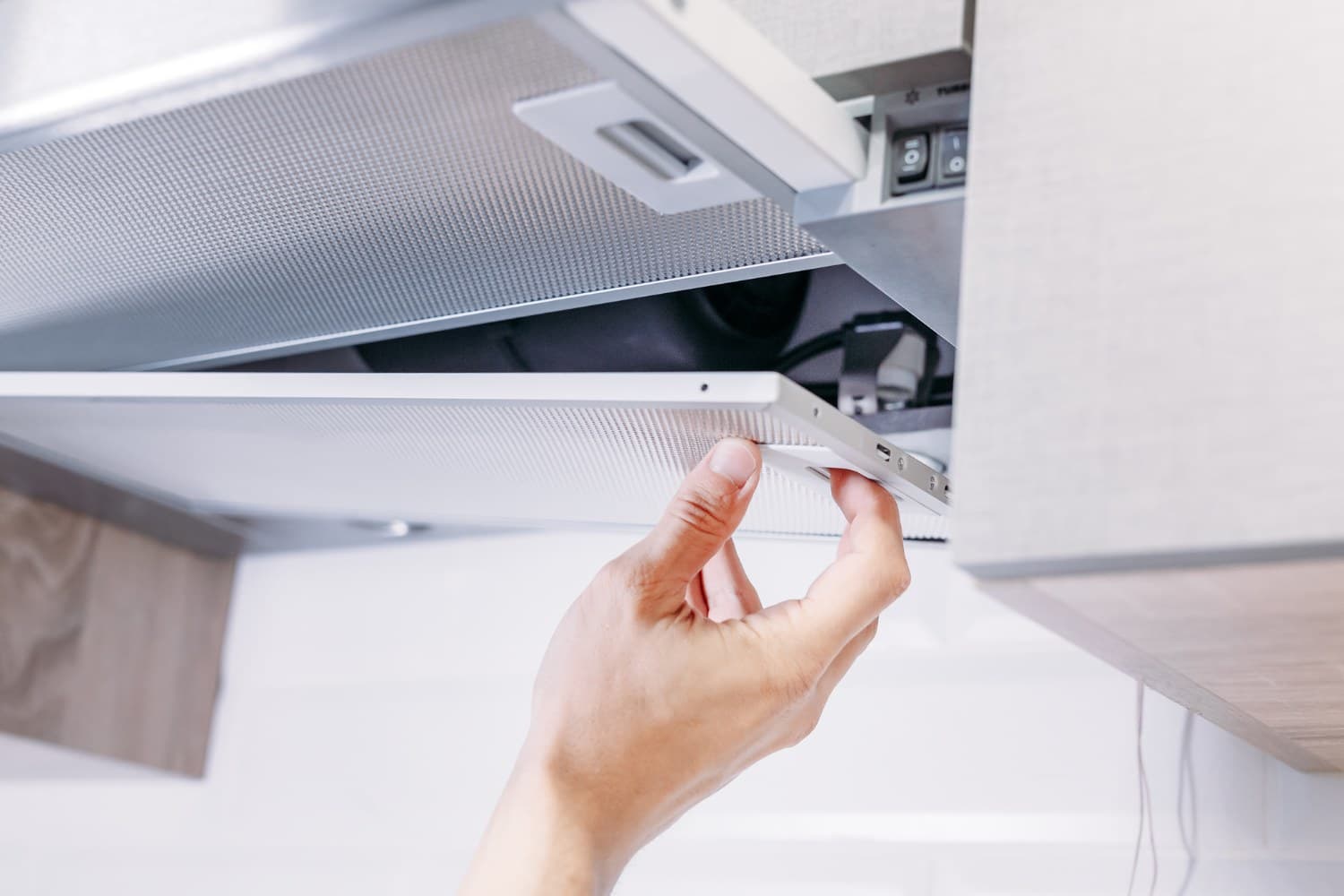 Jaki okap do kuchni wybrać? Rodzaje okapów kuchennych